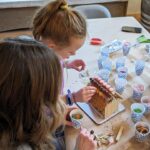 Parent & Child Gingerbread House Decorating!